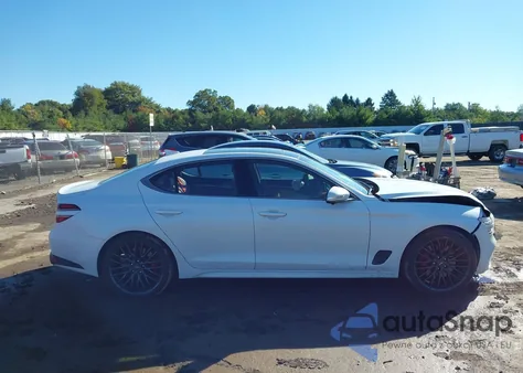 2022 Genesis G70 3.3T Awd Launch Edition z USA, uszkodzony, nr VIN KMTG14TE9NU082323